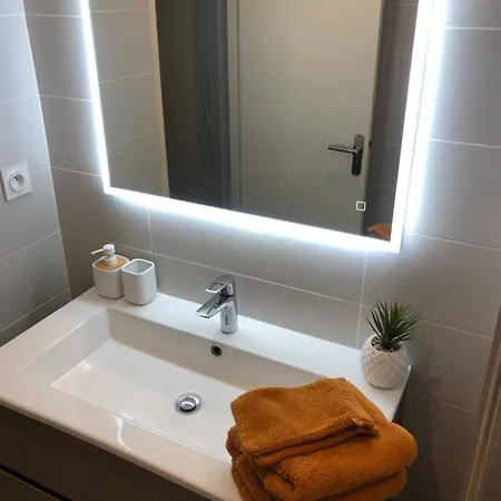 דירה 38 M2 Point Zero *